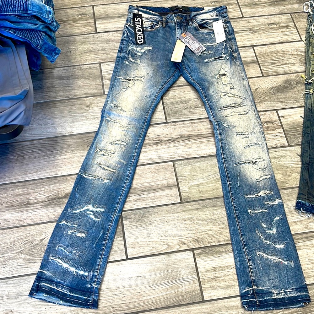 Men sizes brand new jeans stack from 32 to 42 hit me for more info